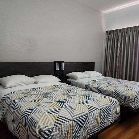 Baymont By Wyndham San Antonio Airport Hotel Екстериор снимка