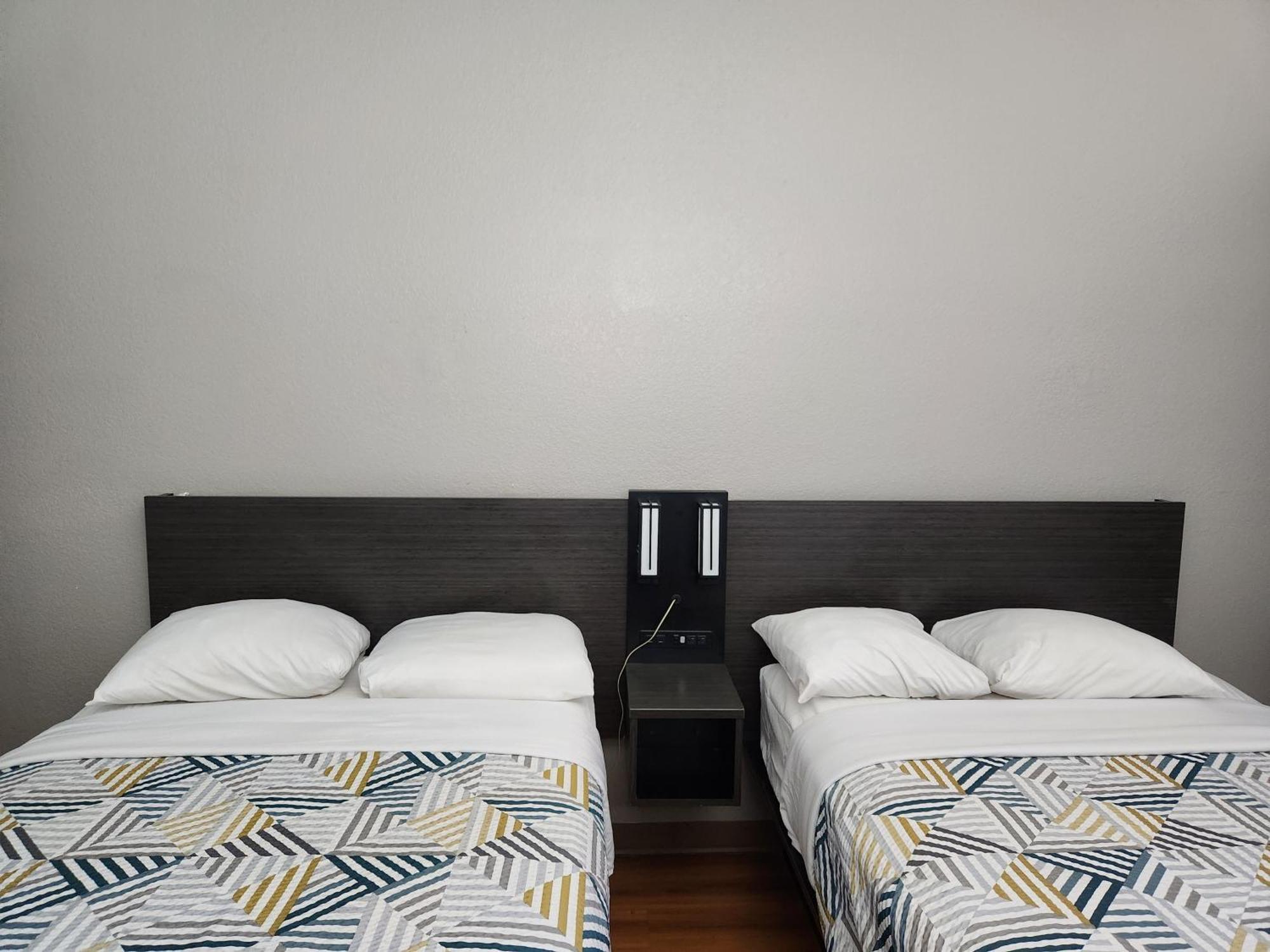 Baymont By Wyndham San Antonio Airport Hotel Екстериор снимка