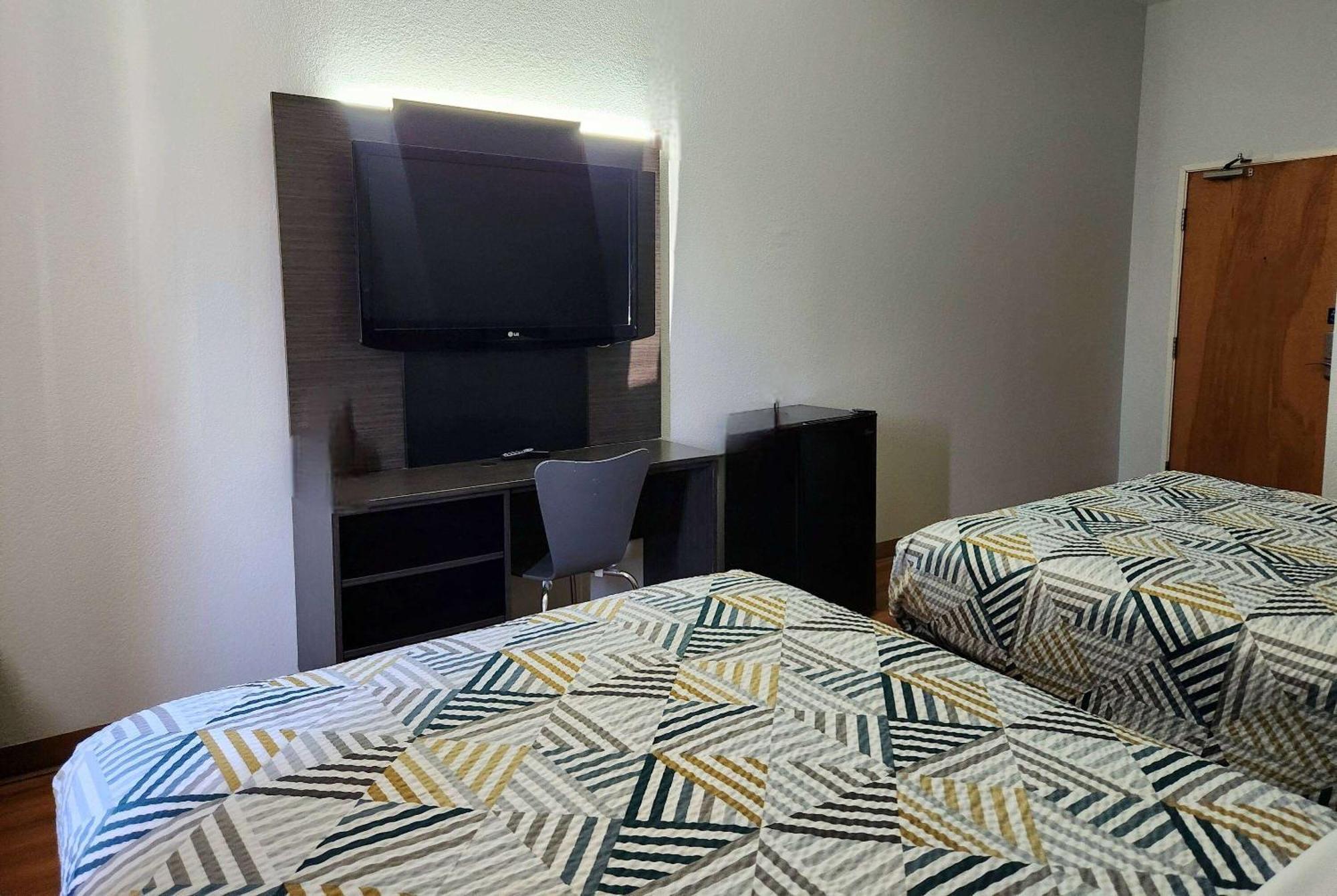 Baymont By Wyndham San Antonio Airport Hotel Екстериор снимка