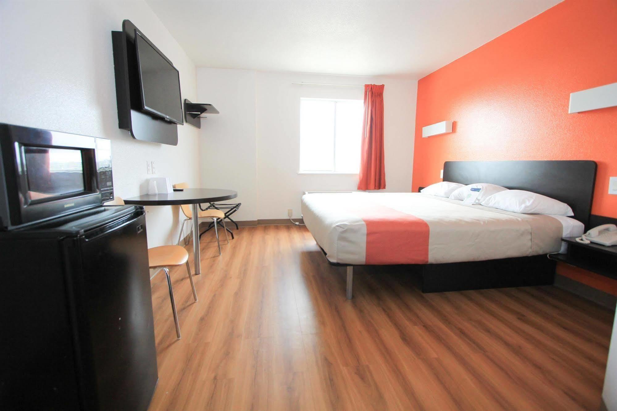Baymont By Wyndham San Antonio Airport Hotel Екстериор снимка