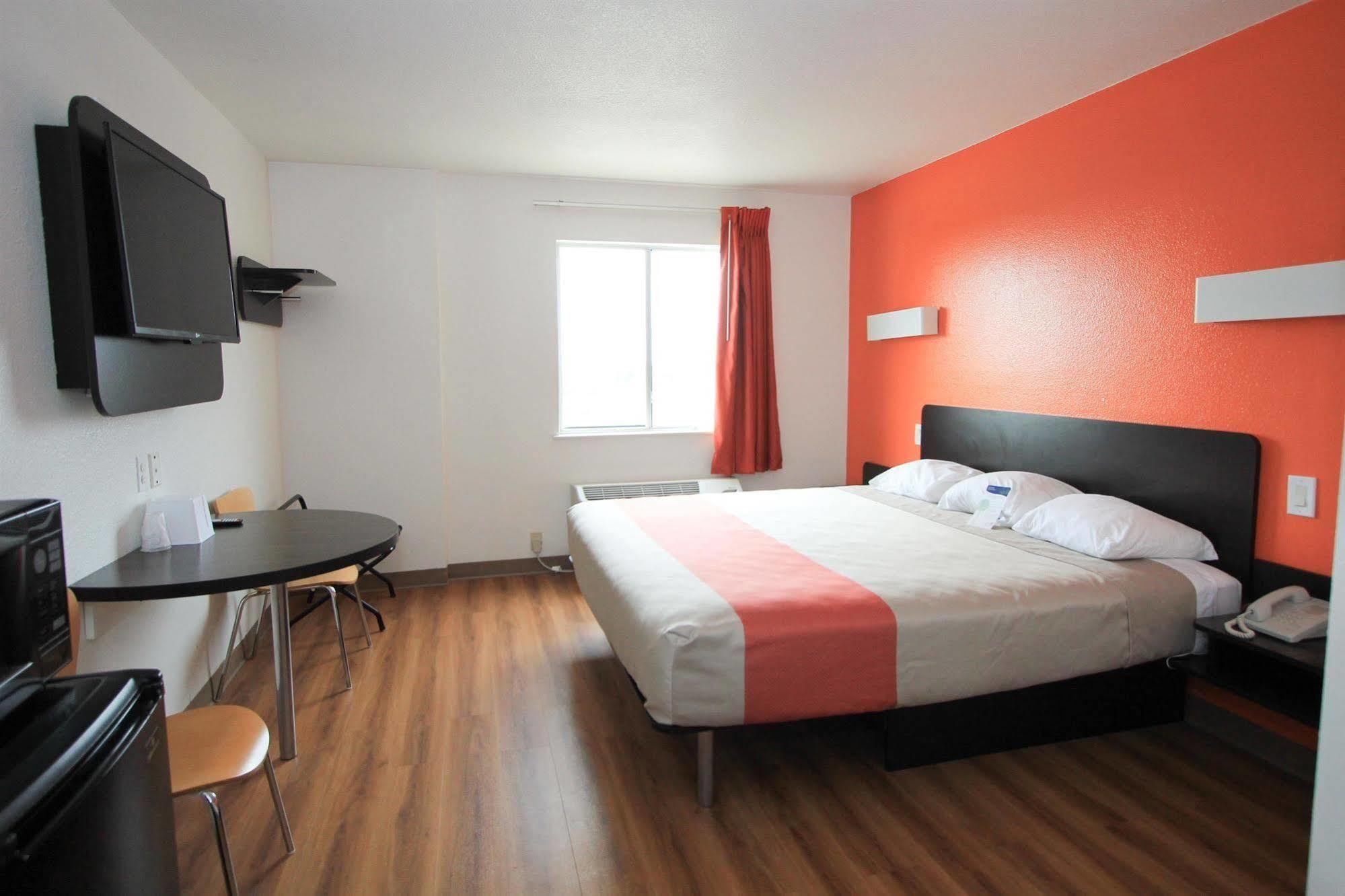 Baymont By Wyndham San Antonio Airport Hotel Екстериор снимка